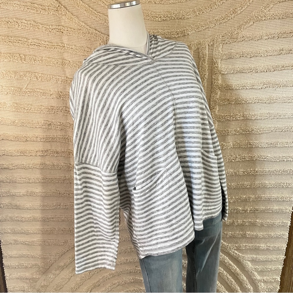 Iridium Gray Stripe Hooded Pullover Top